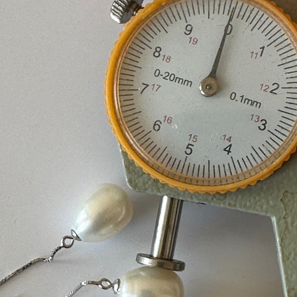 🌟 AAA White Cultured Pearl Dangle Earrings • 925 Sterling Silver 🌟 - Picture 7 of 7